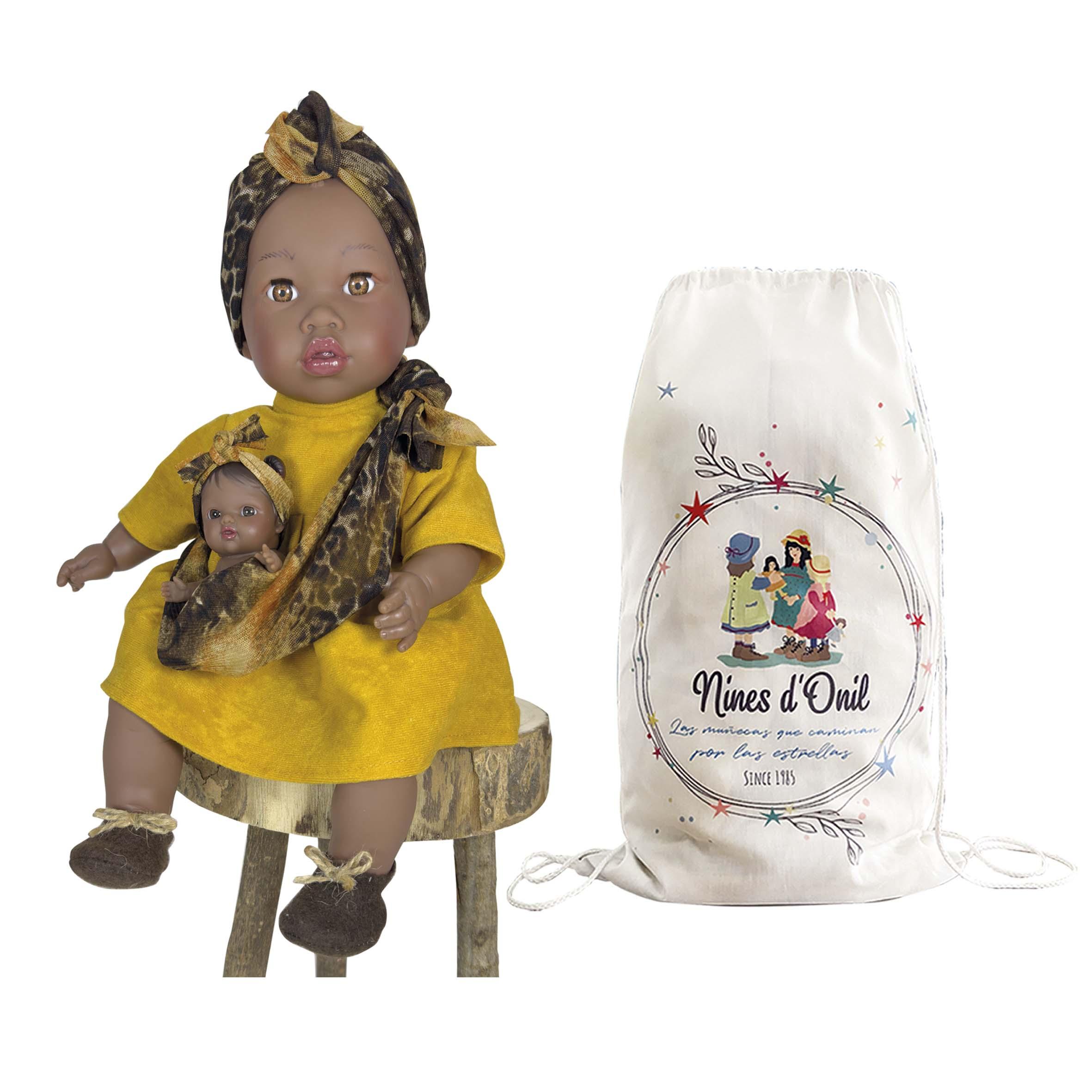Imagen de Muñeca Alika con bebé Ocher Nines d´Onil