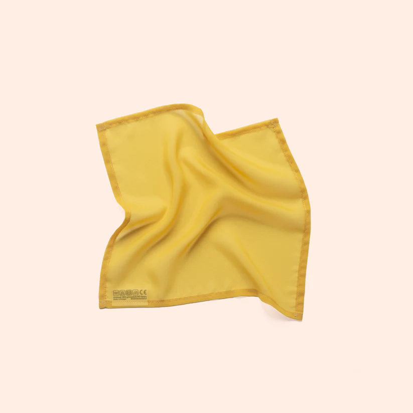 Imagen de Pañuelo de juego Playcycle pequeño - 30 cm - amarillo
