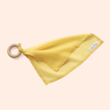 Imagen de Pañuelo de juego Playcycle pequeñ - 30 cm - con aro de madera - amarillo suave